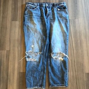 A + F Destroyed Boyfriend Jeans